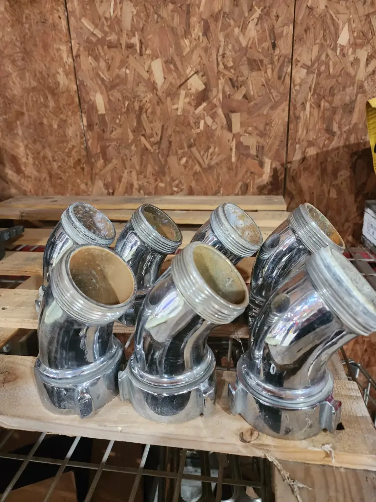 USED DISCHARGE ELBOW, 2.5" CP