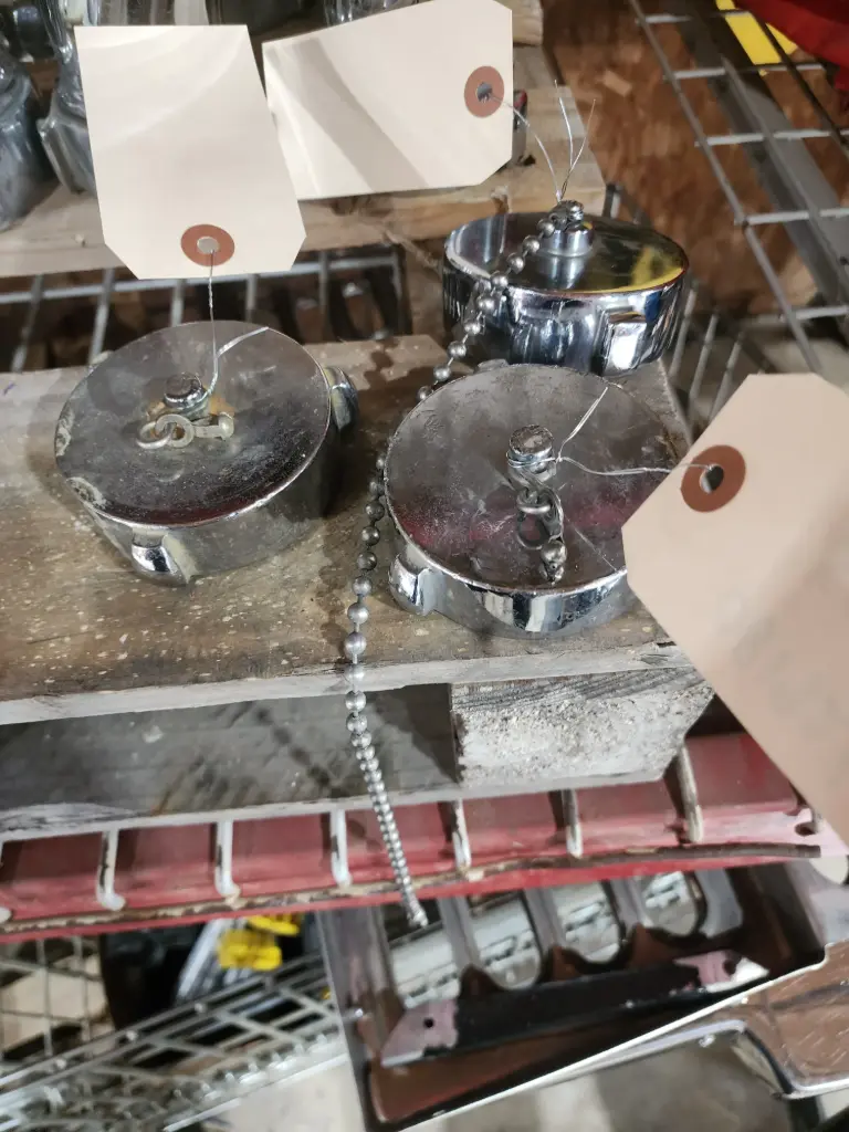 USED DISCHARGE CAP 2.5" CP