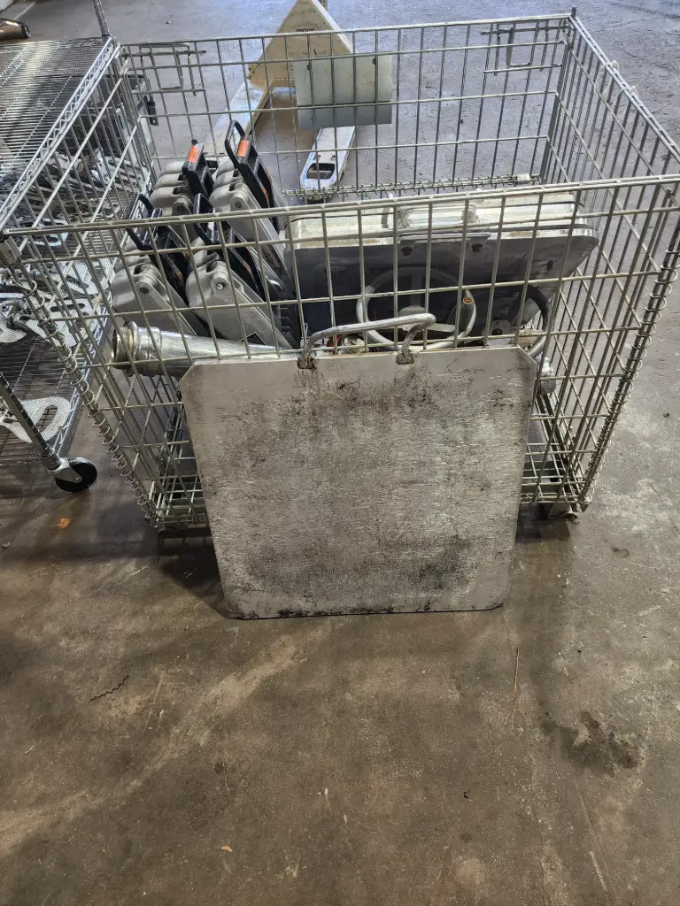 USED AERIAL OUTRIGGER PADS, ALUM